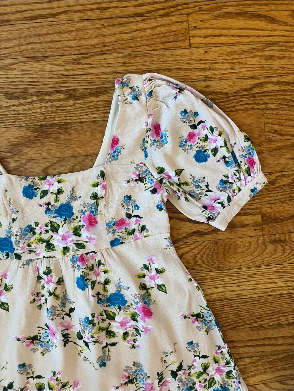 VYLETTE Floral Puff Sleeve Dress XS Cream Pink Blue Smocked Back Cottagecore - Picture 3 of 5